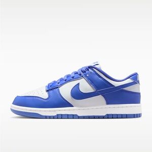 Nike Low-Top Sneakers in Royal Blue and White